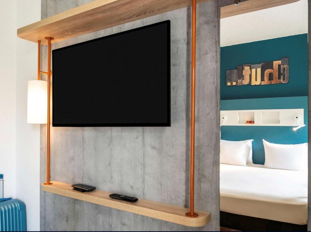 Ibis Budget Saint-Ouen-L'Aumone Exteriör bild