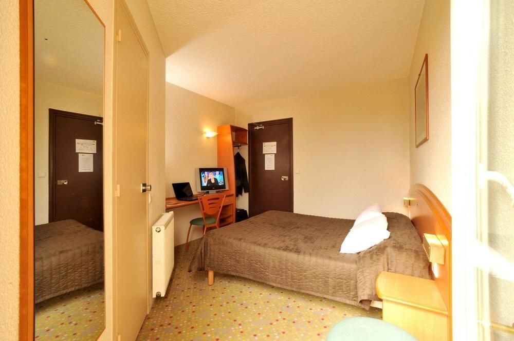 Ibis Budget Saint-Ouen-L'Aumone Exteriör bild
