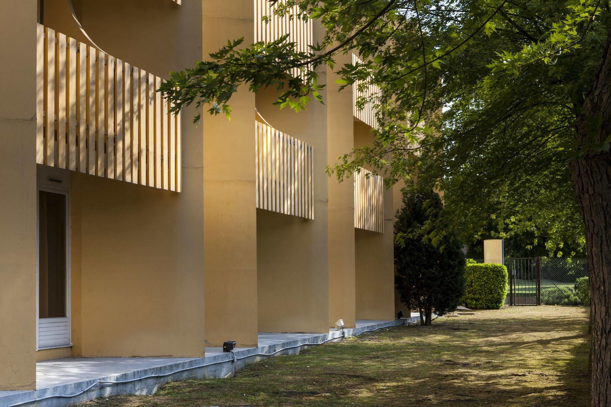 Ibis Budget Saint-Ouen-L'Aumone Exteriör bild