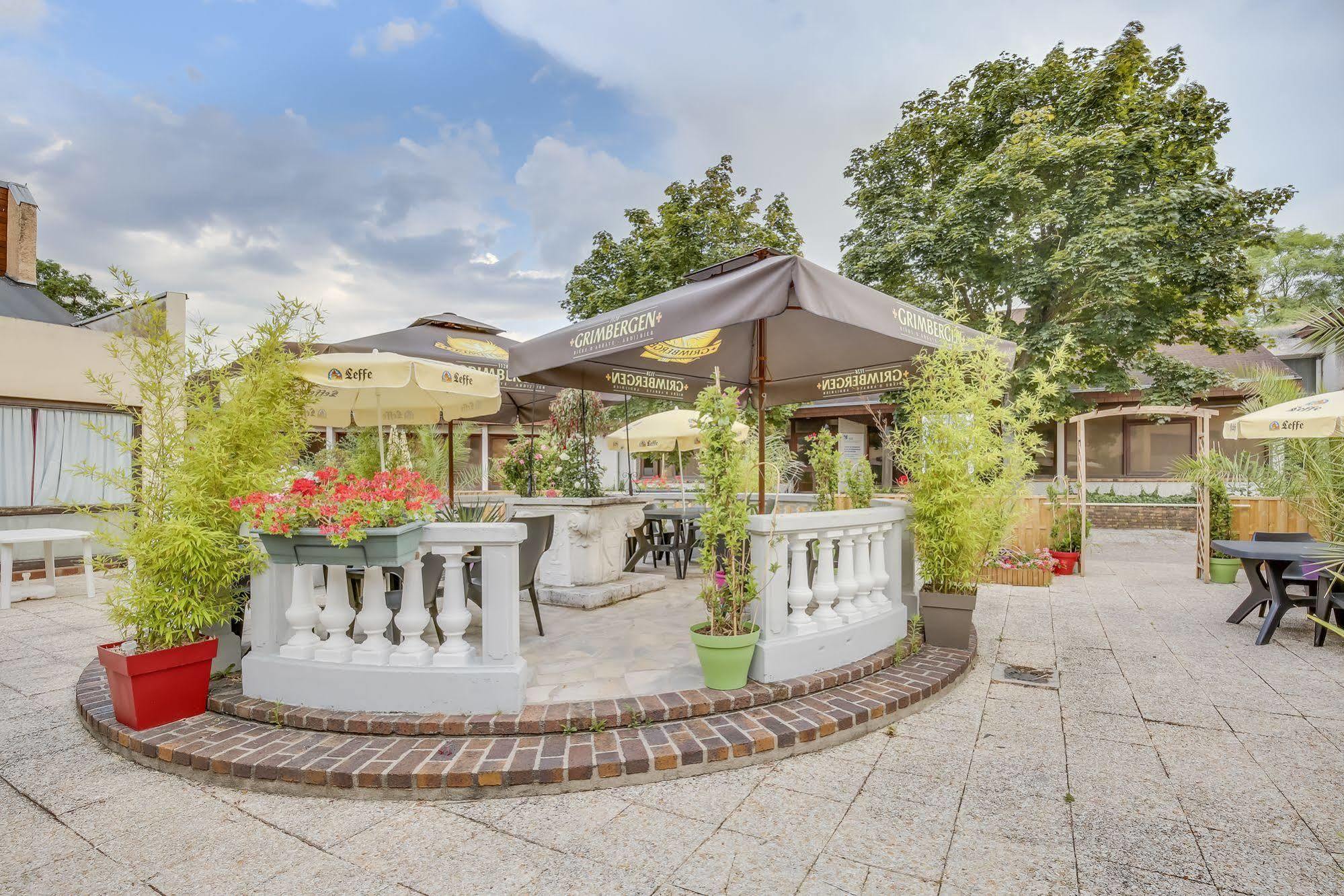 Ibis Budget Saint-Ouen-L'Aumone Exteriör bild