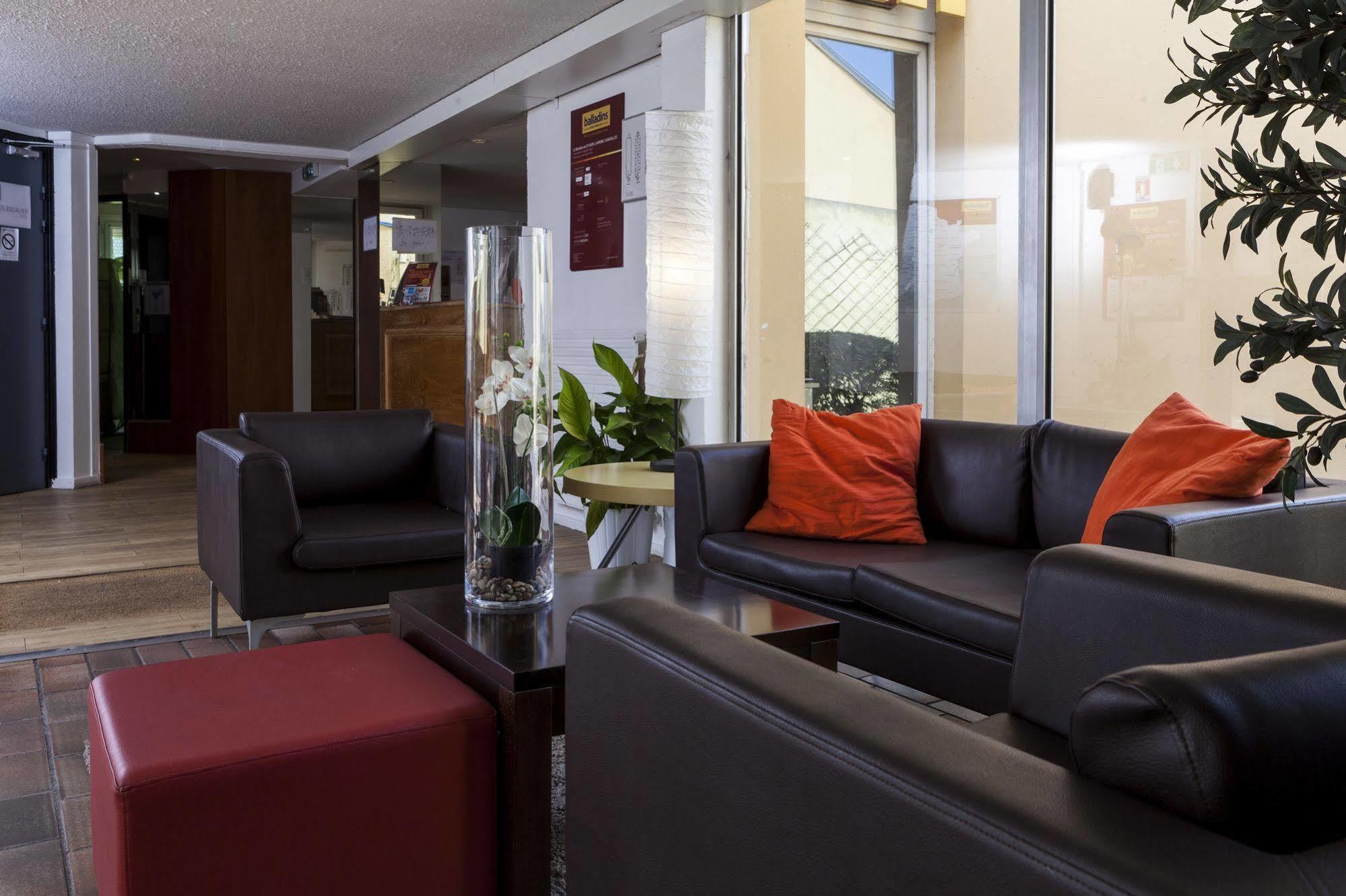 Ibis Budget Saint-Ouen-L'Aumone Exteriör bild